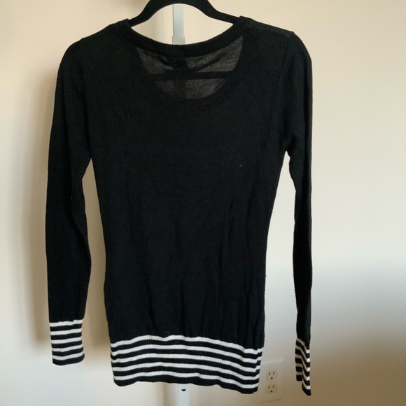 COLORI Sweather - Picture 2 of 2